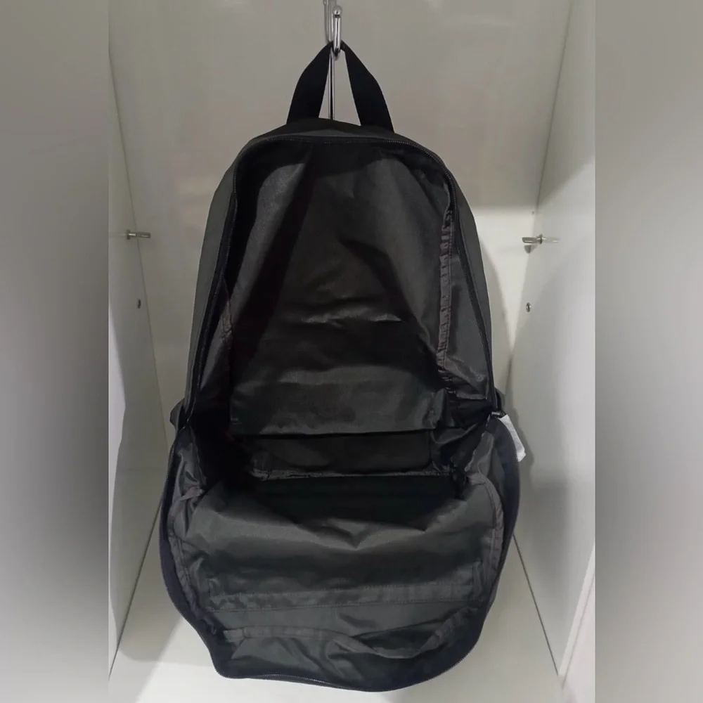 NWT TUMI Packable/Foldable Backpack Dark Gray - Picture 4 of 6